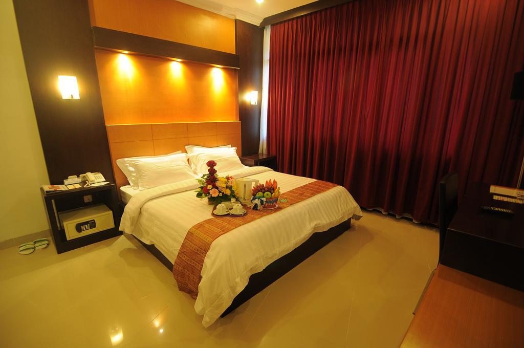 Hotel Swarna Dwipa 팔렘방 객실 사진