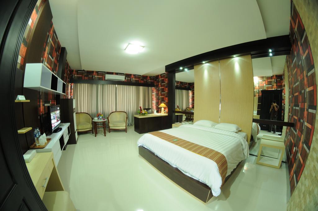 Hotel Swarna Dwipa 팔렘방 객실 사진