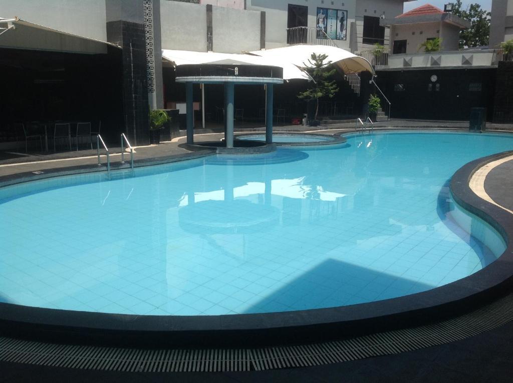Hotel Swarna Dwipa 팔렘방 외부 사진